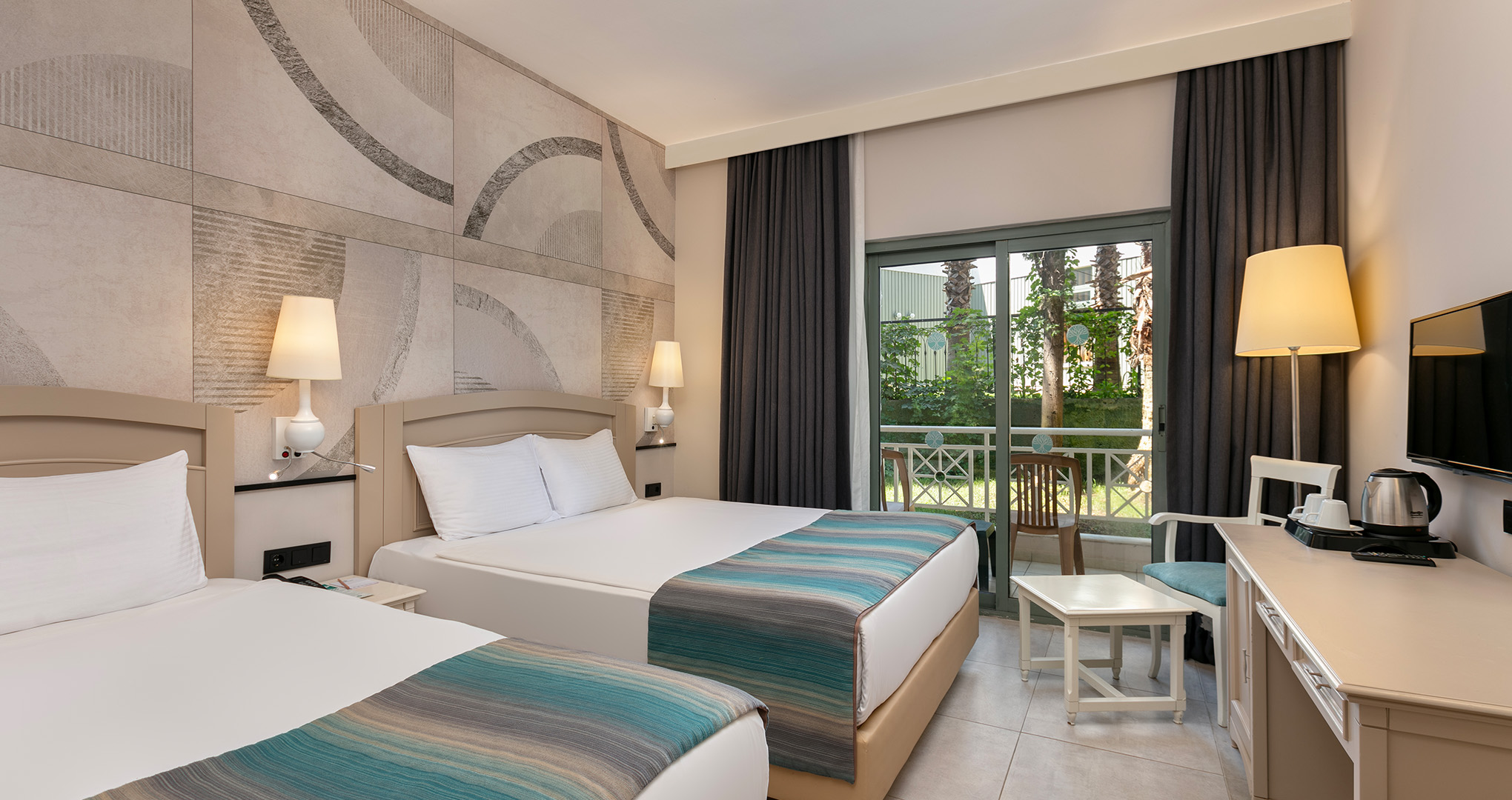greenwood-kemer-resorts-konaklama-handicap-room-galeri-2.jpg